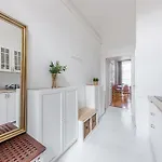 Urban Charm Ac And Bathtub *